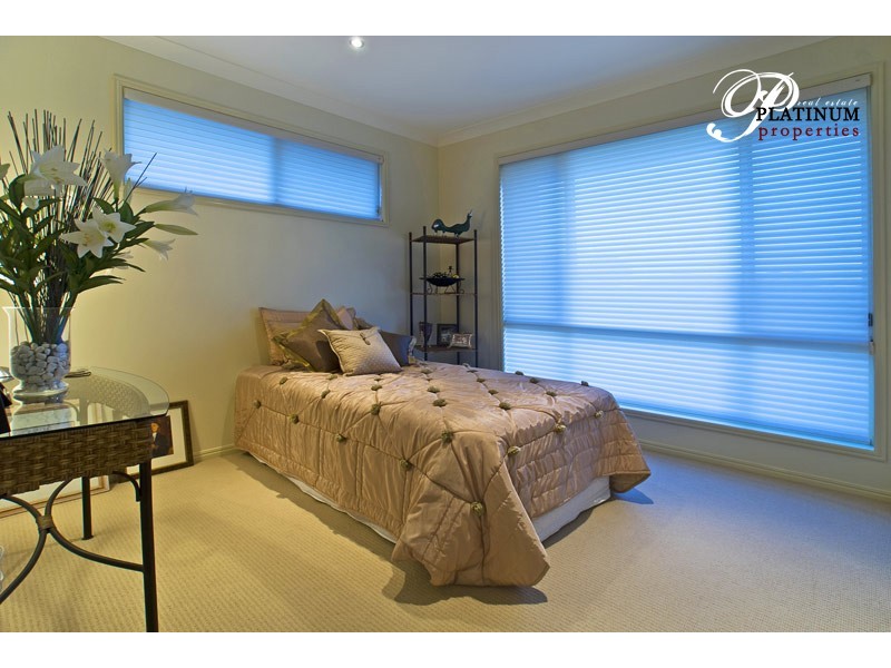 9 Pipers Point, Helensvale QLD 4212