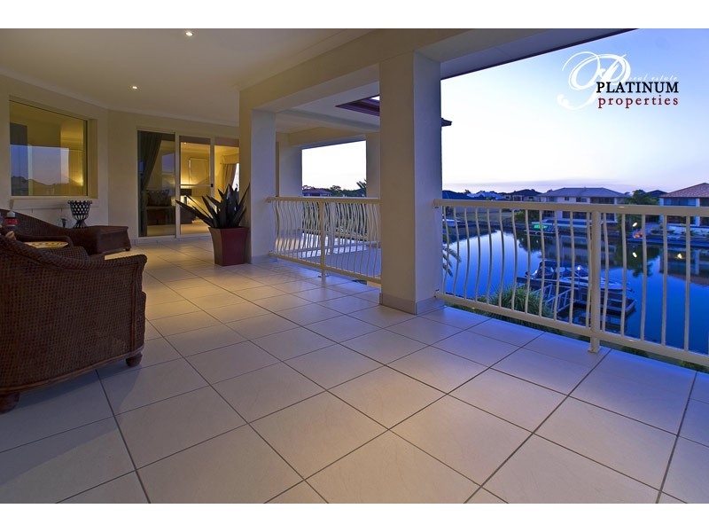 9 Pipers Point, Helensvale QLD 4212