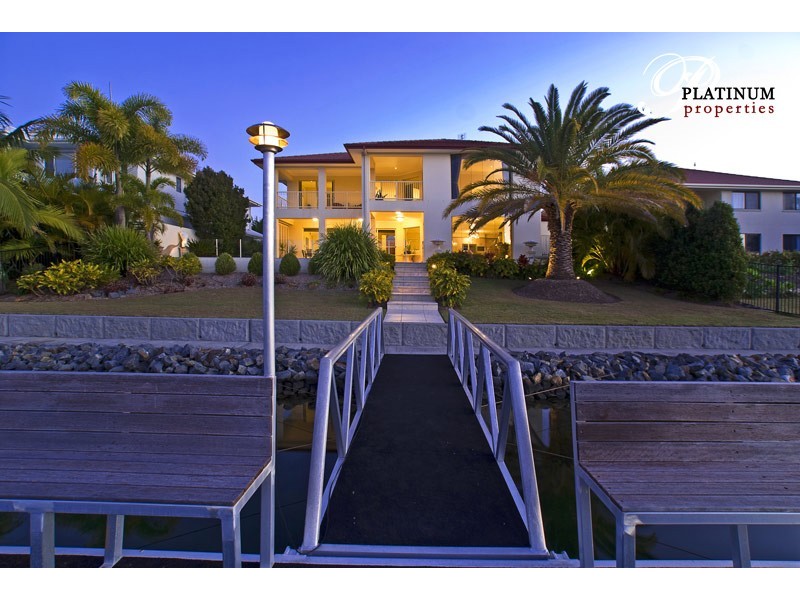 9 Pipers Point, Helensvale QLD 4212