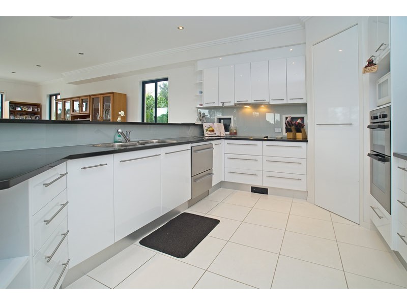 Broadbeach Waters QLD 4218