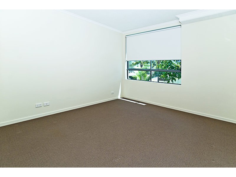Level 2 I-29-28 Bayview Street, Runaway Bay QLD 4216