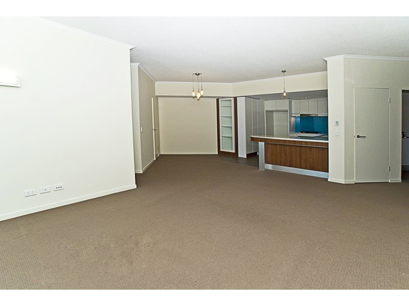 Level 2 I-29-28 Bayview Street, Runaway Bay QLD 4216