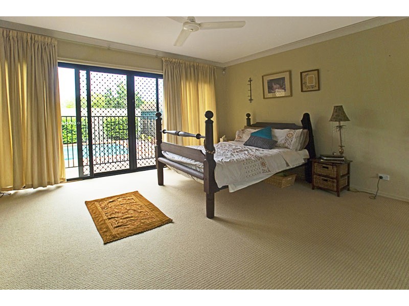 535 Oyster Cove Promenade, Hope Island QLD 4212