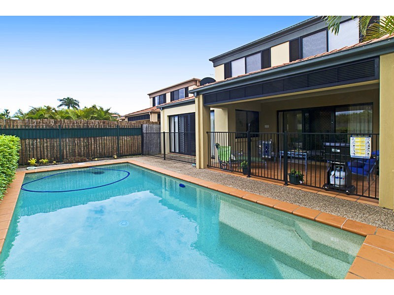 535 Oyster Cove Promenade, Hope Island QLD 4212