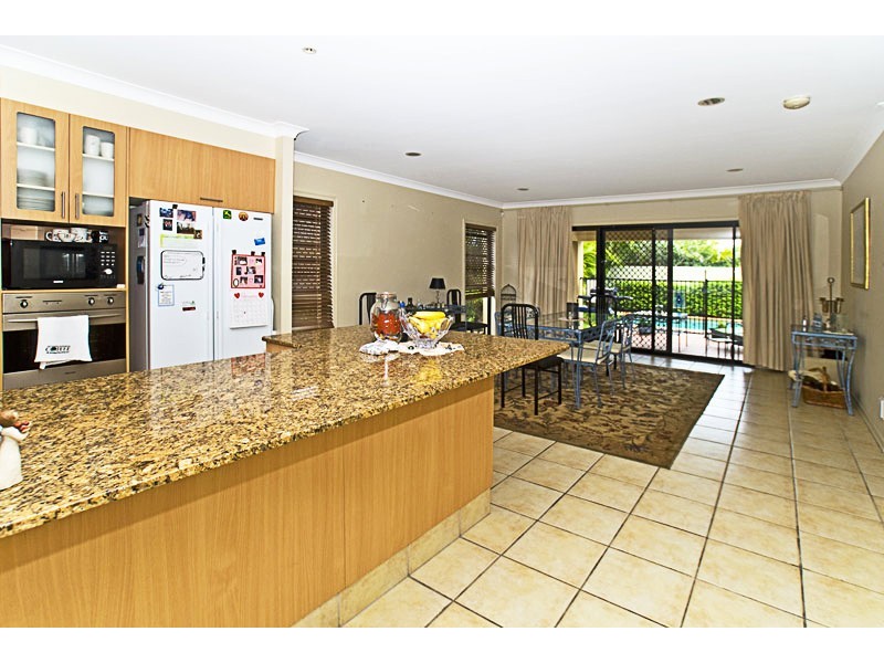 535 Oyster Cove Promenade, Hope Island QLD 4212