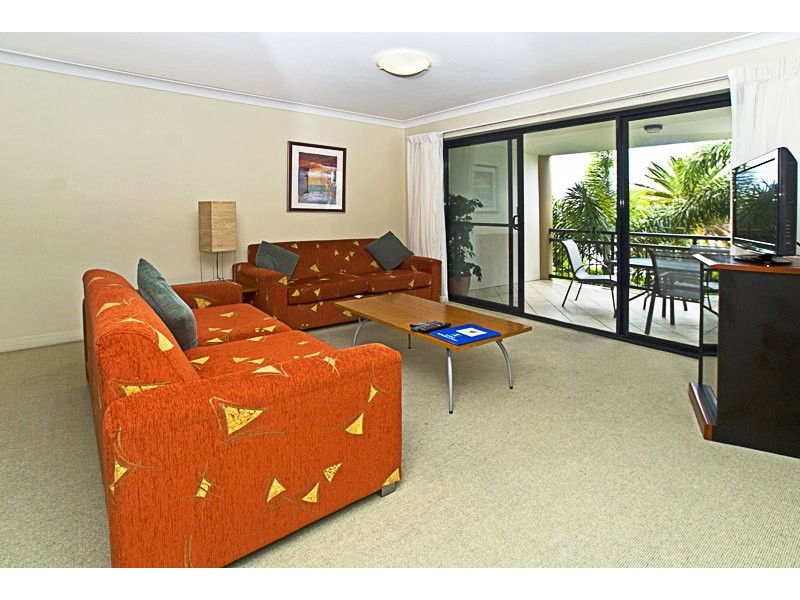 210/392 Marine Parade, Labrador QLD 4215