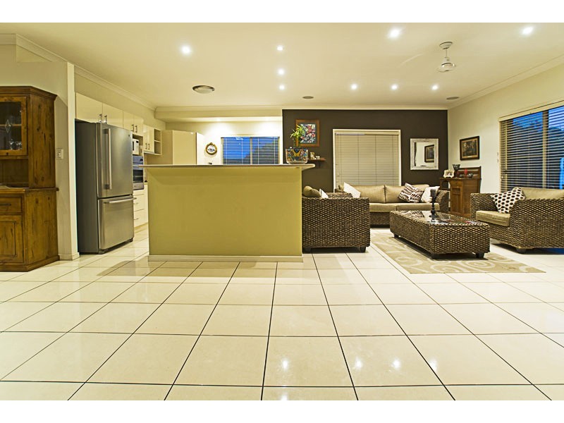 22 Nathanvale Drive, Mount Nathan QLD 4211