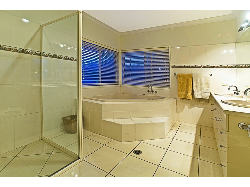 22 Nathanvale Drive, Mount Nathan QLD 4211