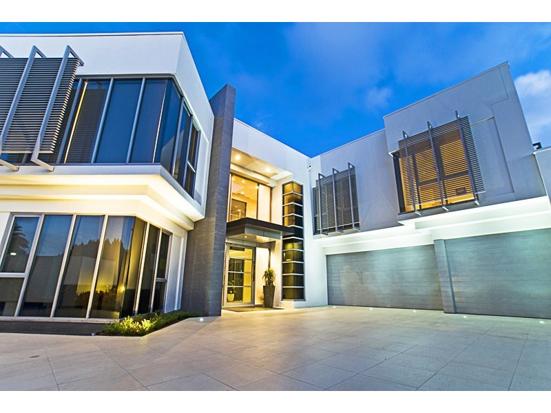 53 The Sovereign Mile, Sovereign Islands QLD 4216