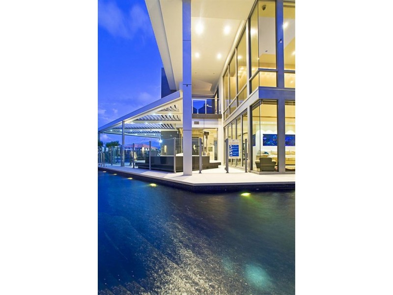 53 The Sovereign Mile, Sovereign Islands QLD 4216