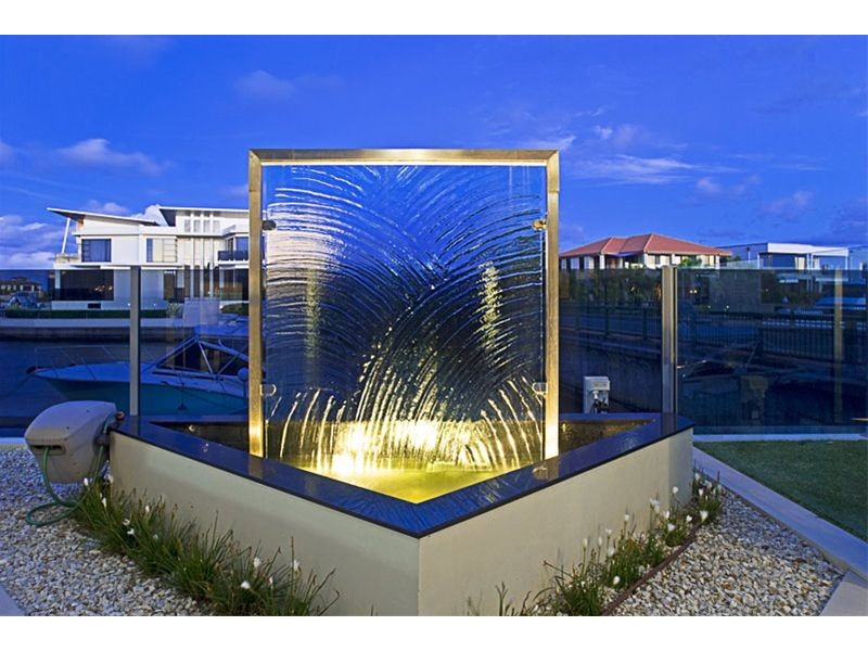 53 The Sovereign Mile, Sovereign Islands QLD 4216