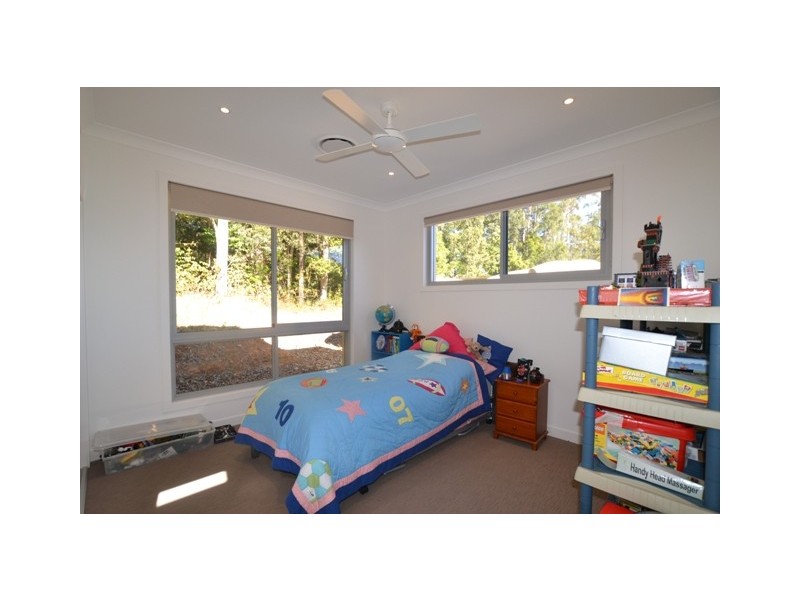 39 Monarch Place, Mons QLD 4556