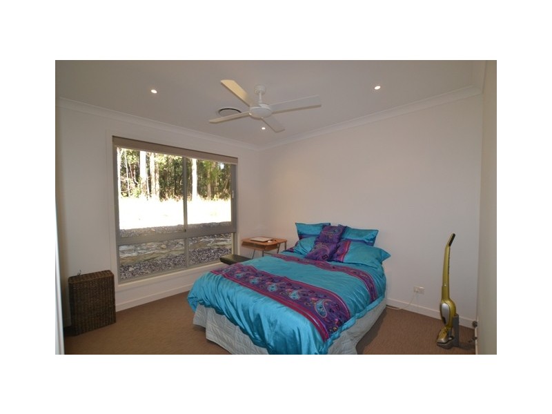 39 Monarch Place, Mons QLD 4556