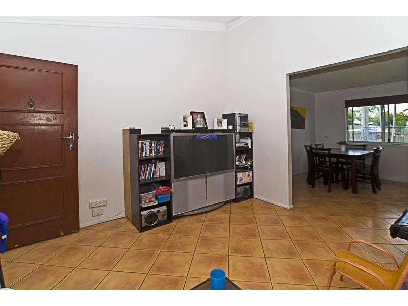 33 Windsor Place, Molendinar QLD 4214