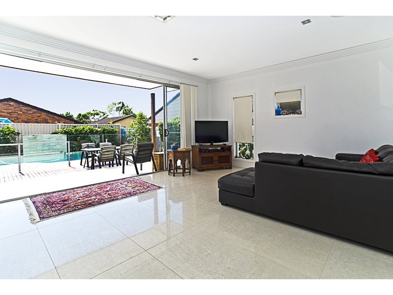 2-397 Bayview Street, Hollywell QLD 4216