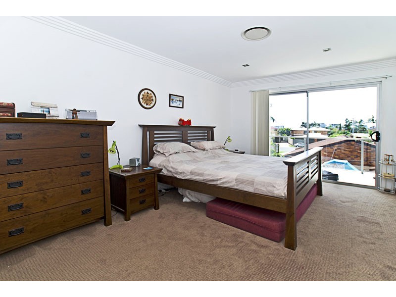 2-397 Bayview Street, Hollywell QLD 4216