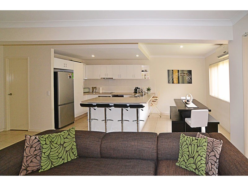 4,37-39  Solar Street, Beenleigh QLD 4207