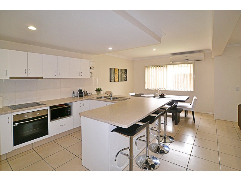 4,37-39  Solar Street, Beenleigh QLD 4207