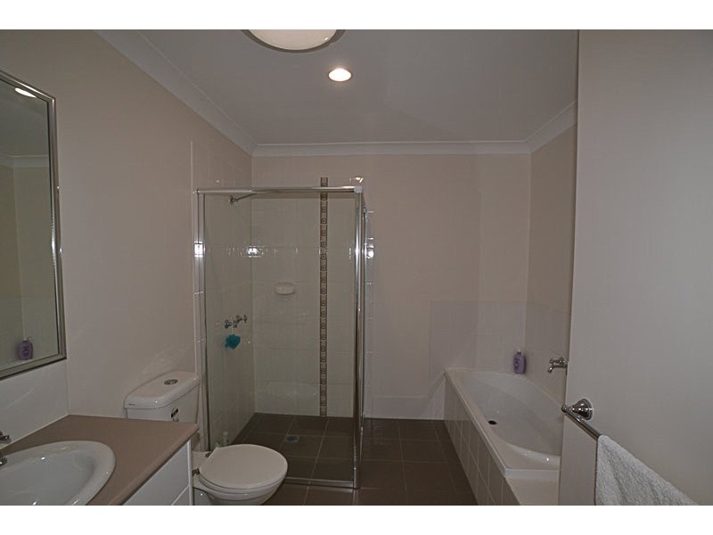 4,37-39  Solar Street, Beenleigh QLD 4207