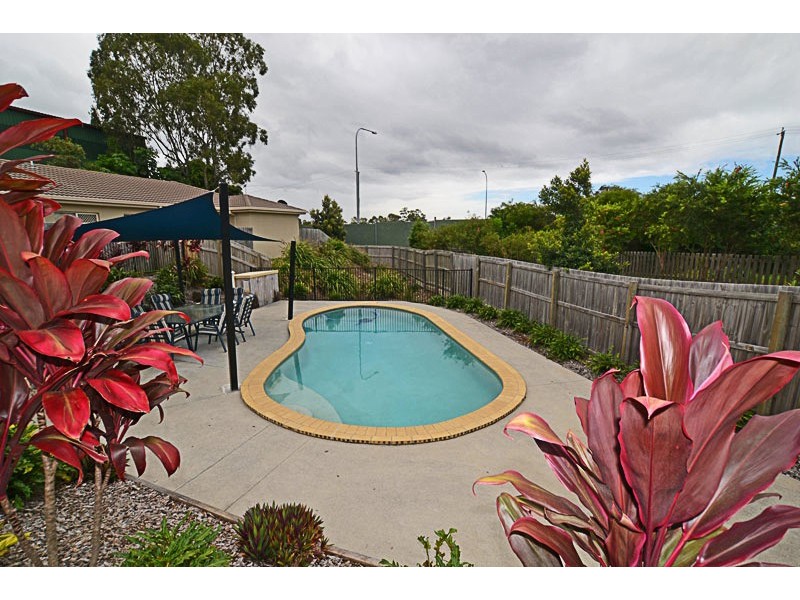 4,37-39  Solar Street, Beenleigh QLD 4207