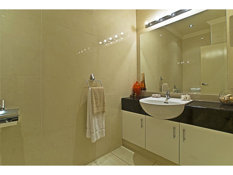 1/26 Loder Street, Biggera Waters QLD 4216