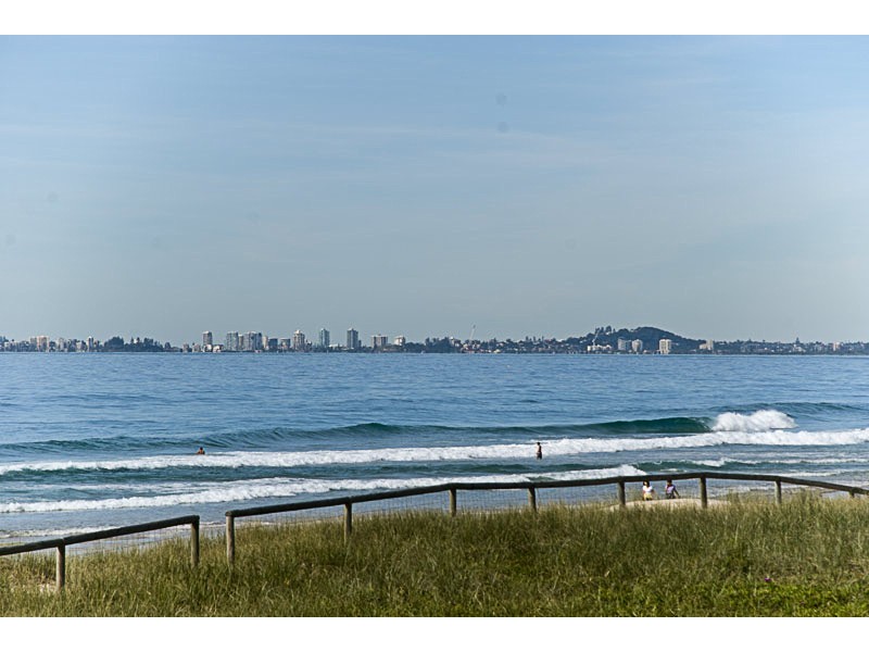 1/554 Marine Parade, Biggera Waters QLD 4216