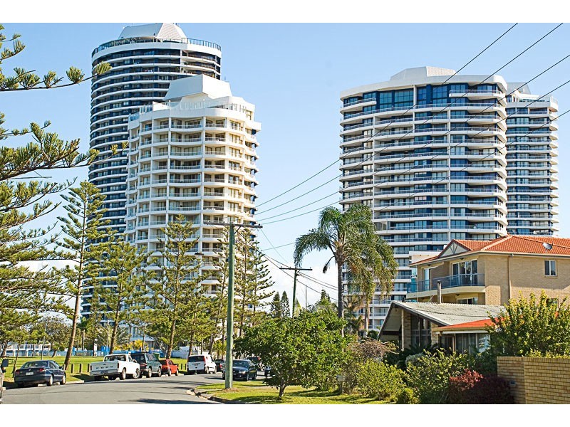 1/554 Marine Parade, Biggera Waters QLD 4216