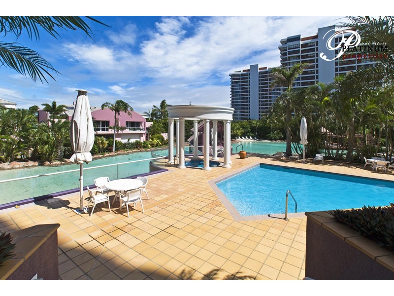 17 Commodore Drive, Surfers Paradise QLD 4217