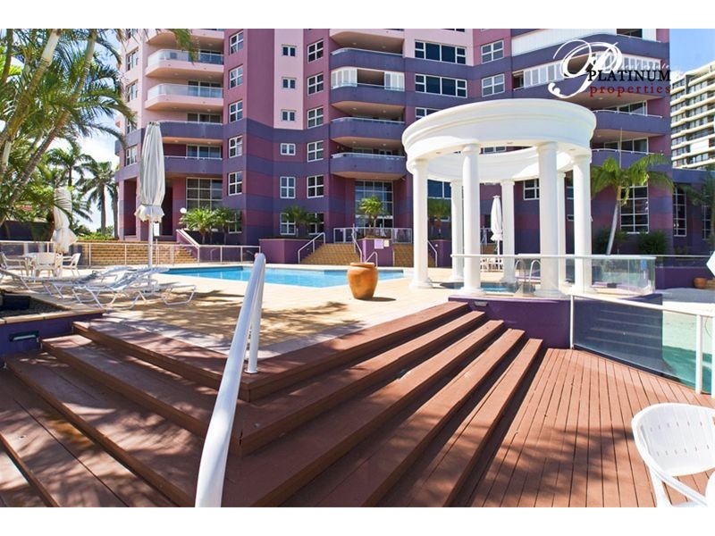 17 Commodore Drive, Surfers Paradise QLD 4217