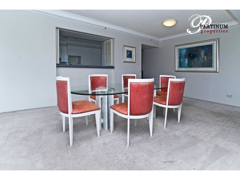 17 Commodore Drive, Surfers Paradise QLD 4217