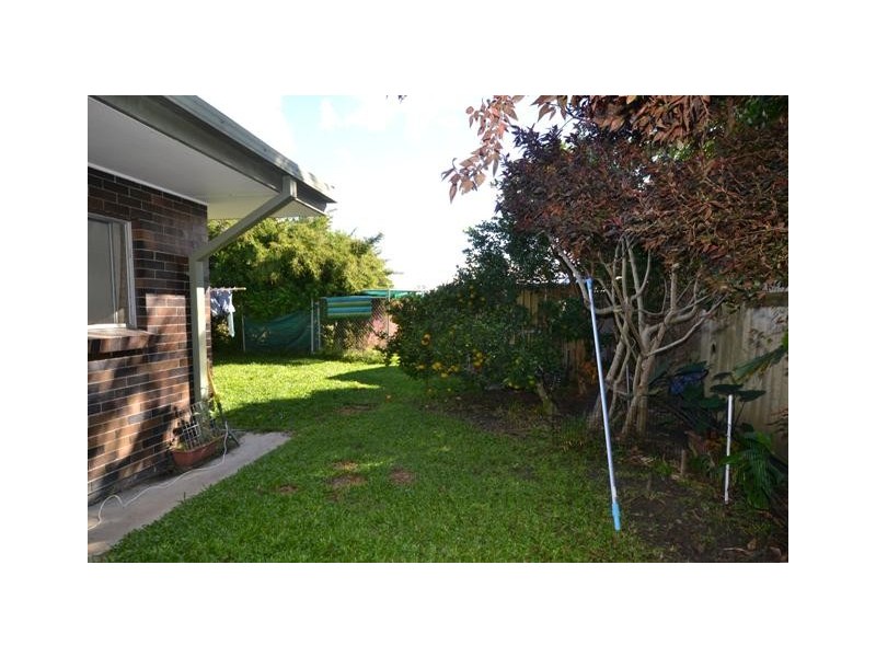 376 Pineridge Road, Runaway Bay QLD 4216