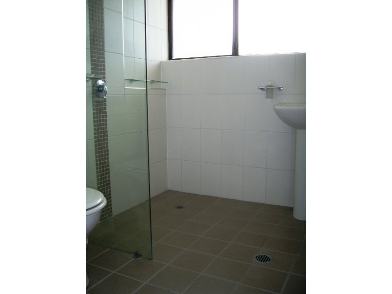 26/9 Bayview Street, Runaway Bay QLD 4216