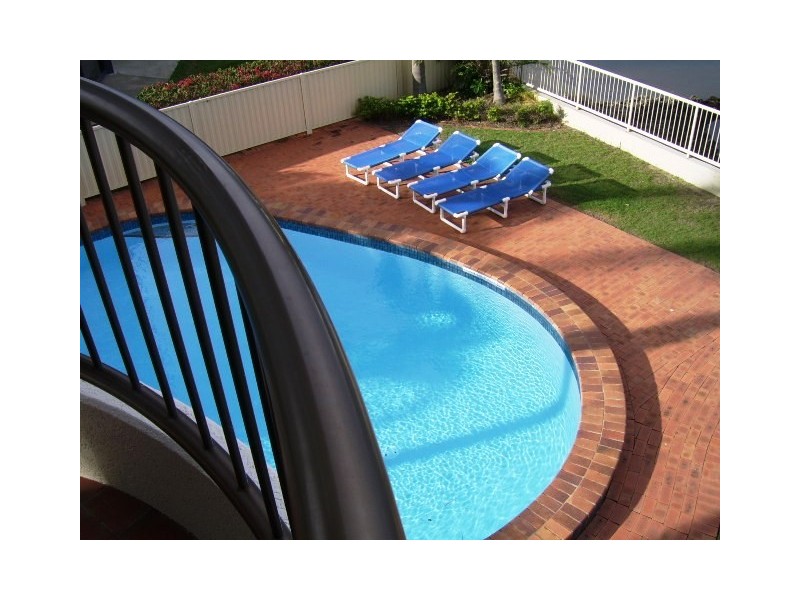 26/9 Bayview Street, Runaway Bay QLD 4216