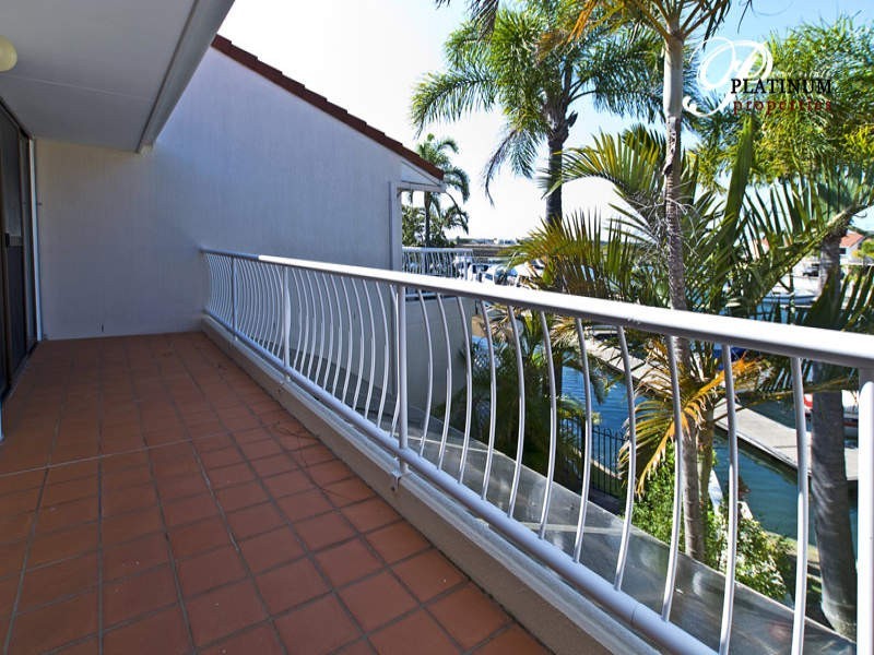 42/81 Boykambil Esplanade, Hope Island QLD 4212