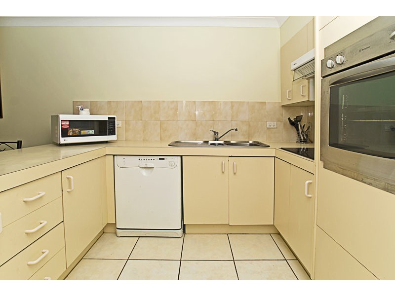 5-22 Jennifer Street, Runaway Bay QLD 4216