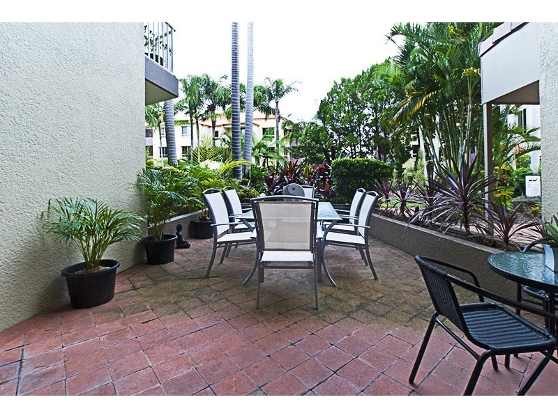 5-22 Jennifer Street, Runaway Bay QLD 4216