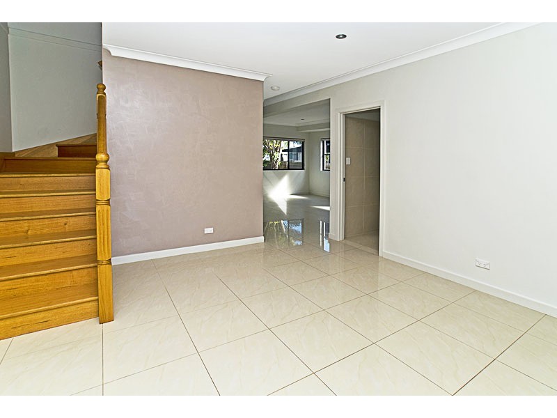 2-46  Bayview Street, Runaway Bay QLD 4216