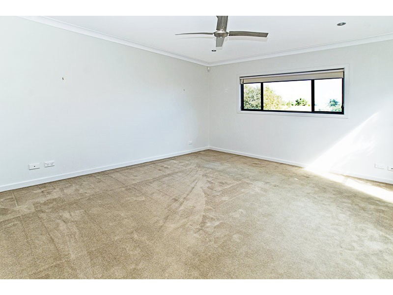2-46  Bayview Street, Runaway Bay QLD 4216