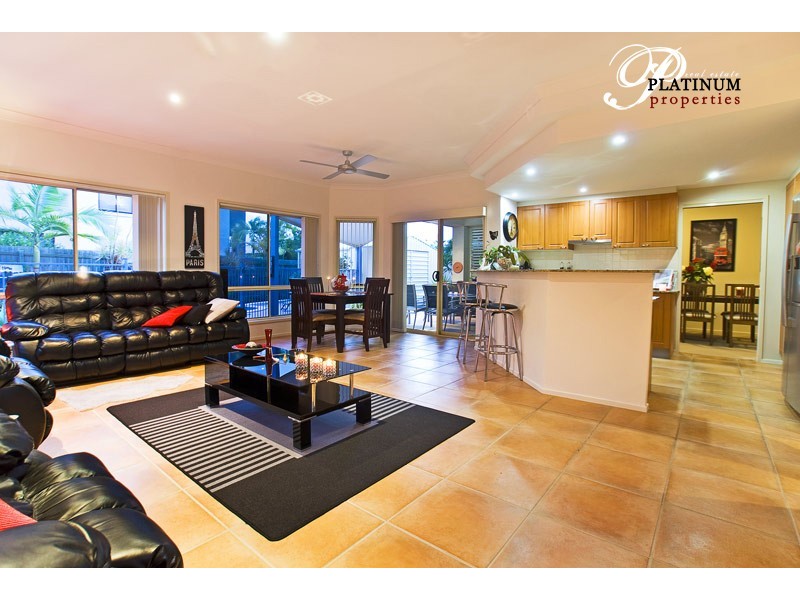 1 Lagos Court, Runaway Bay QLD 4216