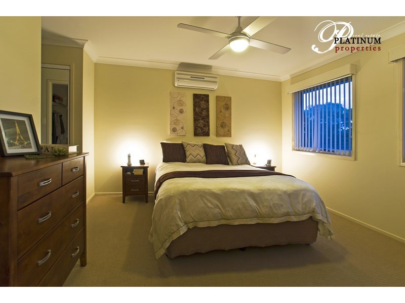 1 Lagos Court, Runaway Bay QLD 4216