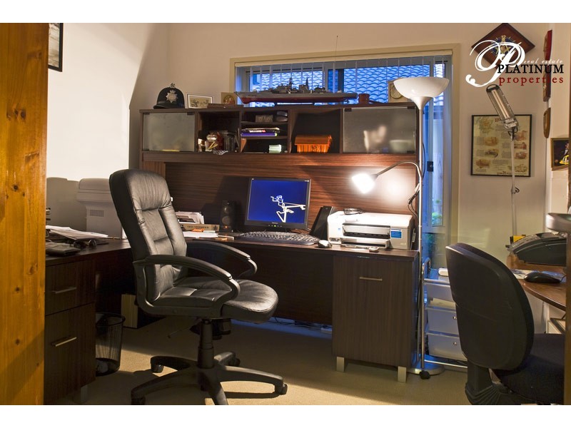 1 Lagos Court, Runaway Bay QLD 4216