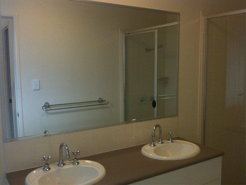 1/17 Silvermaple Street, Robina QLD 4226