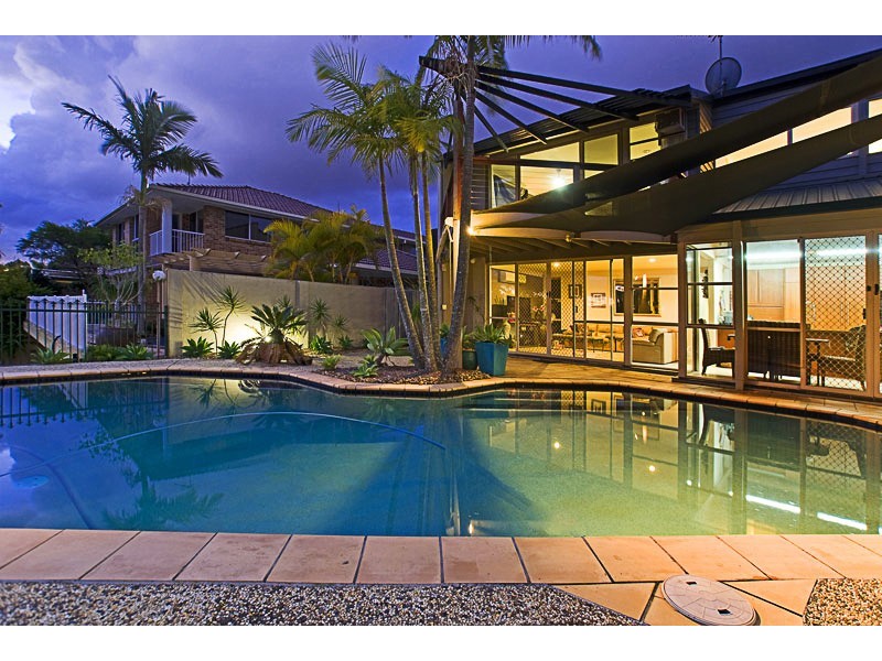 1 Riverbank Court, Ashmore QLD 4214
