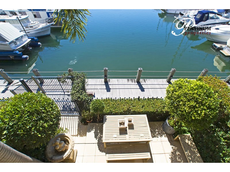 80 John Lund Drive, Hope Island QLD 4212