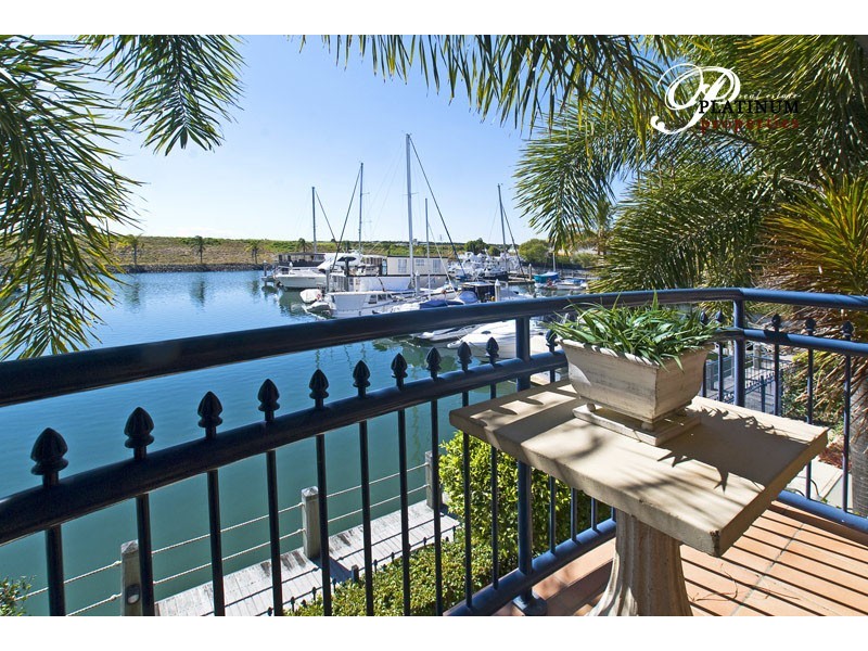 80 John Lund Drive, Hope Island QLD 4212