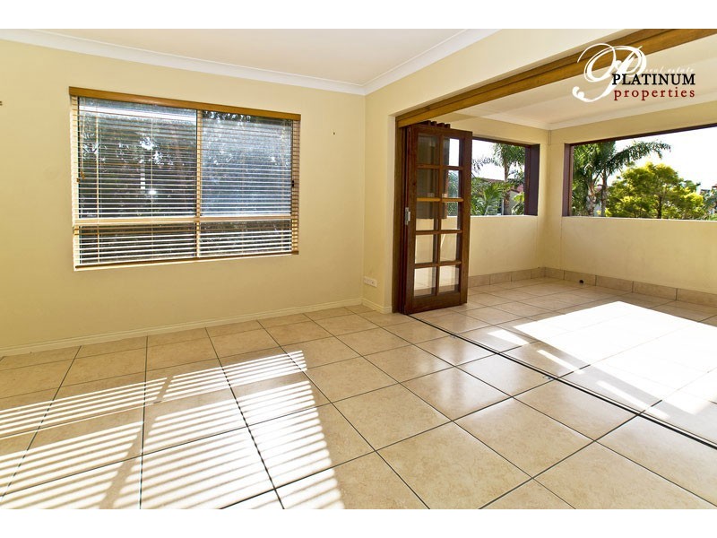 21/89 Bayview Street, Runaway Bay QLD 4216