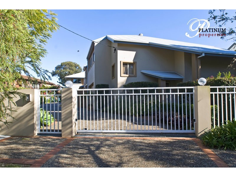 2/34 Bauer Street, Southport QLD 4215