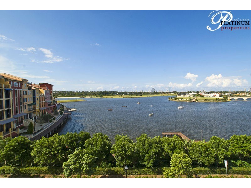 1 Town Centre Residential, Carrara QLD 4211