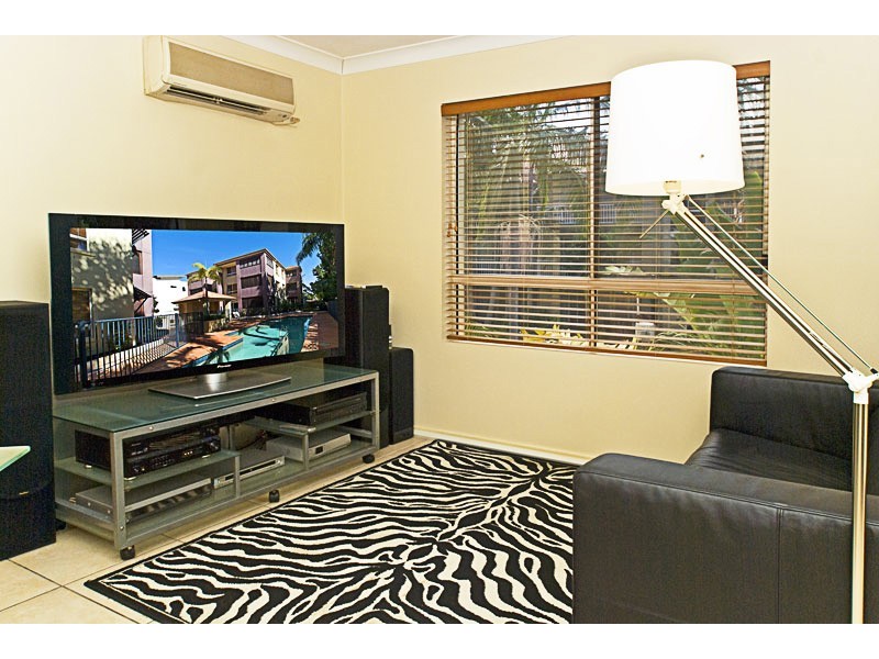 13/89 Bayview Street, Runaway Bay QLD 4216