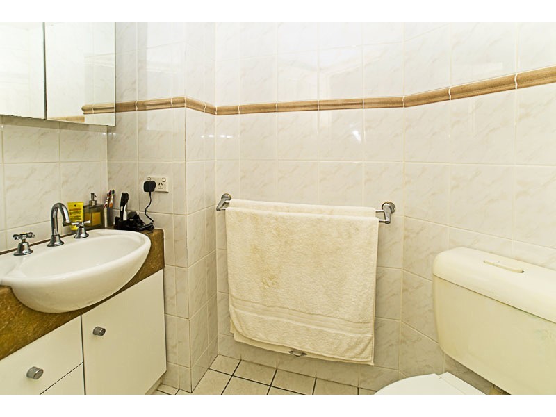 13/89 Bayview Street, Runaway Bay QLD 4216